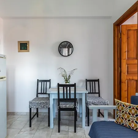 Magda's Place Apartment *