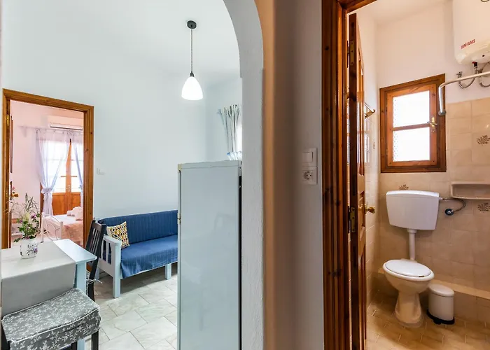 Magda's Place Skopelos Town