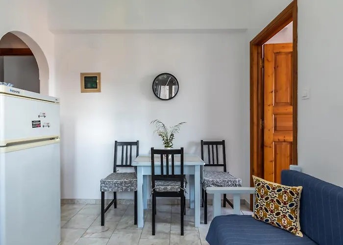 Magda's Place Apartment *